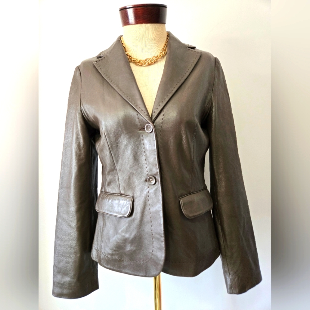 MNG By Mango Fitted Chocolate Brown Genuine Leather Blazer. Size 6